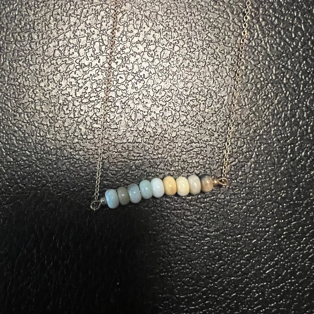 🤩 $5 SALE! 🤩 NWT C.I.T.Y necklace and earrings set - Picture 4 of 4